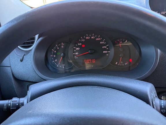 Renault Kangoo Express 14 of 16