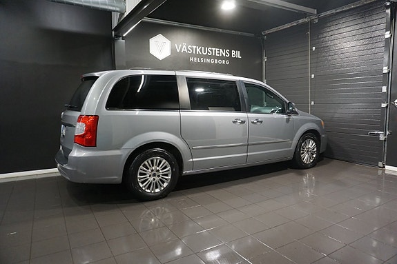 Lancia Voyager 7 of 24