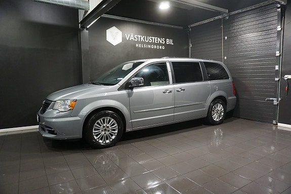 Lancia Voyager 3 of 5