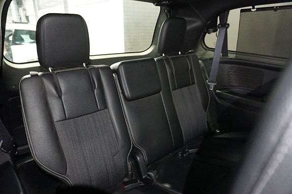 Lancia Voyager 11 of 24