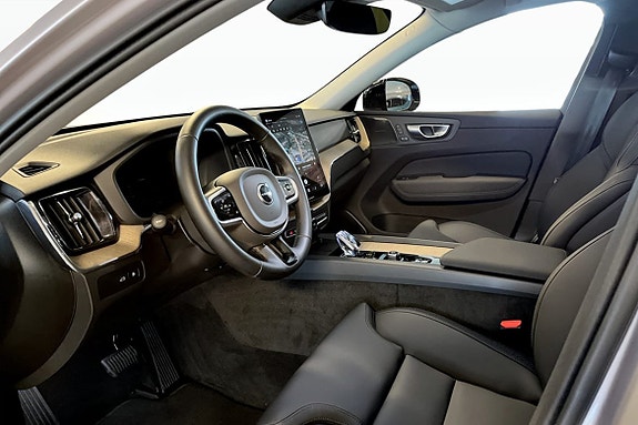 Volvo XC60 5 of 9