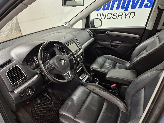 Volkswagen Sharan 2 of 13