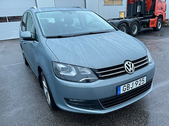 Volkswagen Sharan 2 of 2