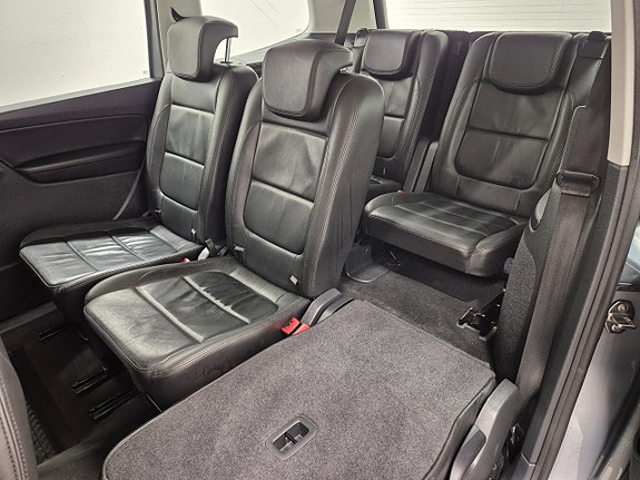 Volkswagen Sharan 8 of 13
