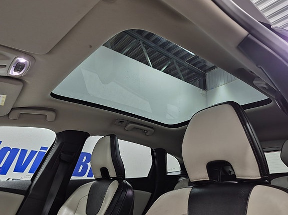 Volvo V40 Cross Country 10 of 10
