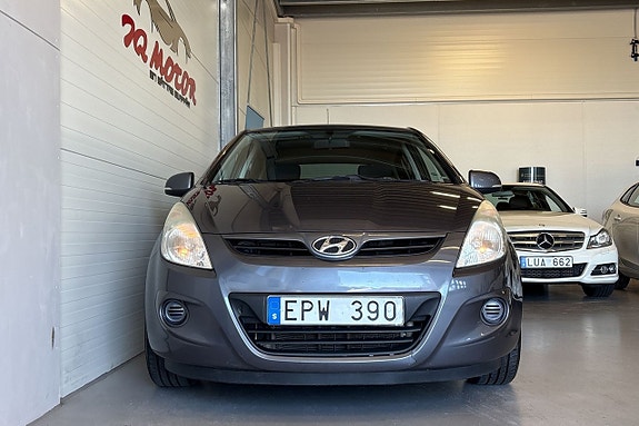 Hyundai i20 3 of 5