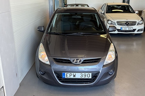 Hyundai i20 4 of 5