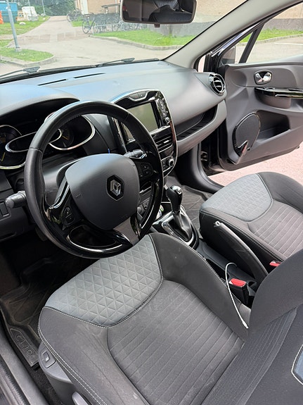 Renault Clio 10 of 10
