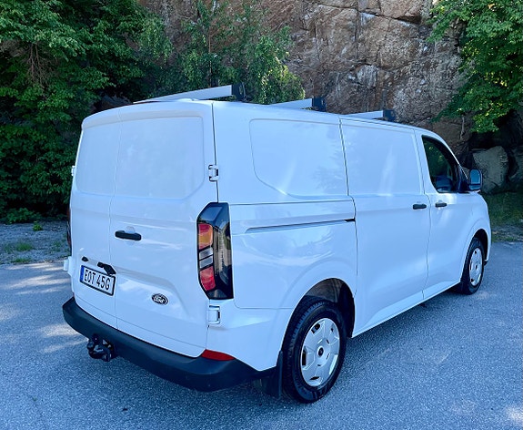 Ford Transit Custom 4 of 5
