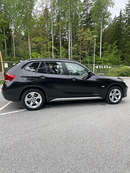 BMW X1 2 of 16