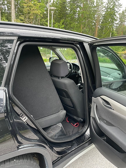 BMW X1 11 of 16