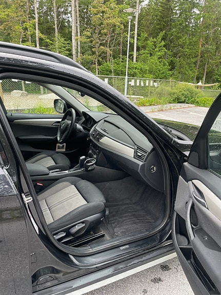 BMW X1 9 of 16