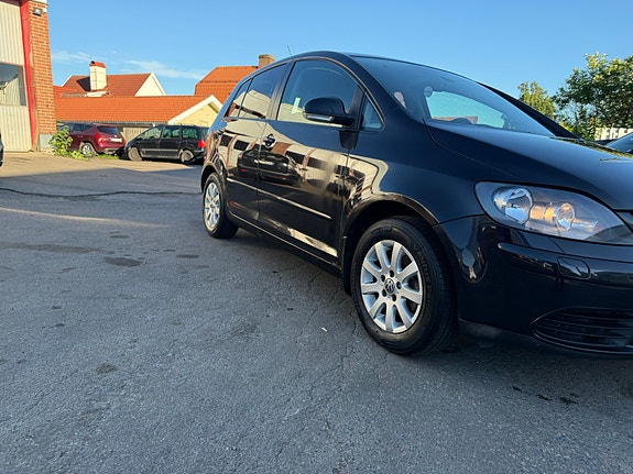 Volkswagen Golf Plus 13 of 30