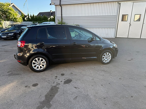 Volkswagen Golf Plus 2 of 30