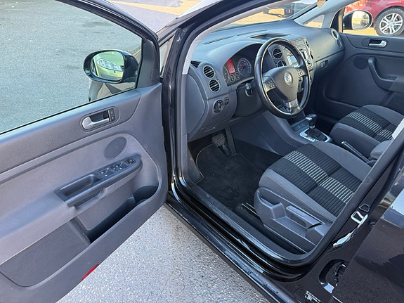 Volkswagen Golf Plus 18 of 30
