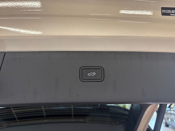 Volvo EX30 9 of 12