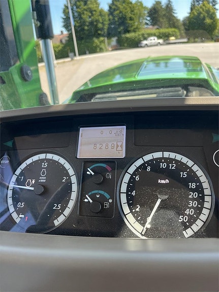 John Deere 6150M 9 of 9