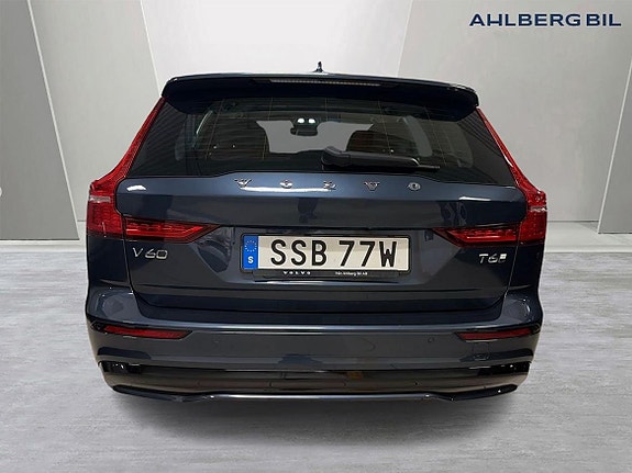 Volvo V60 4 of 5
