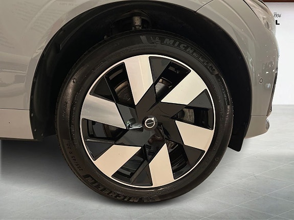 Volvo XC60 9 of 14