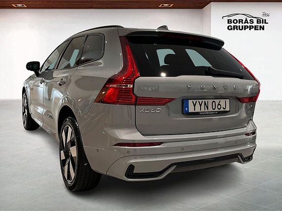 Volvo XC60 2 of 14