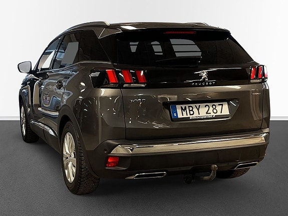 Peugeot 3008 2 of 5