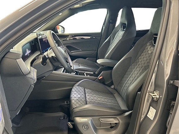 Volkswagen Tayron 10 of 16