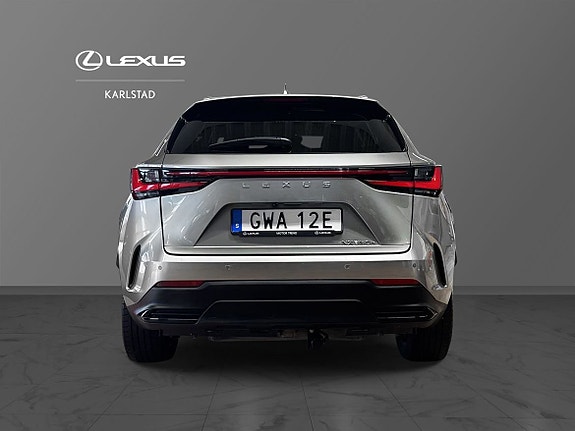 Lexus NX350h 4 of 5