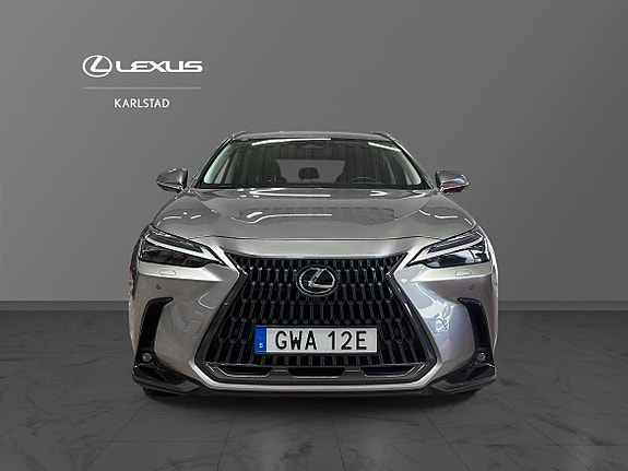 Lexus NX350h 5 of 5