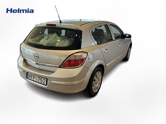 Opel Astra 5 of 5