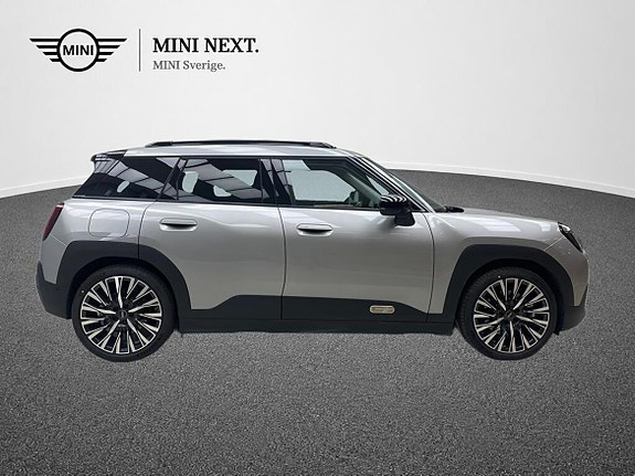 MINI Aceman SE 3 of 16