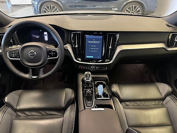Volvo V60 13 of 19