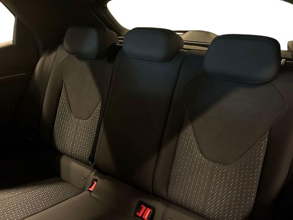 Cupra Raval 16 of 17