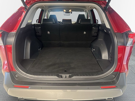 Toyota RAV4 10 of 20