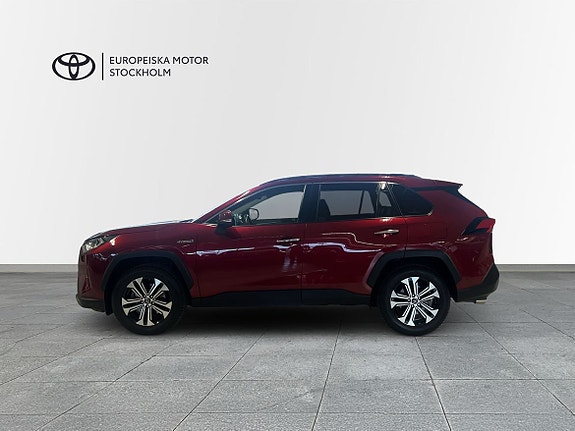 Toyota RAV4 3 of 20