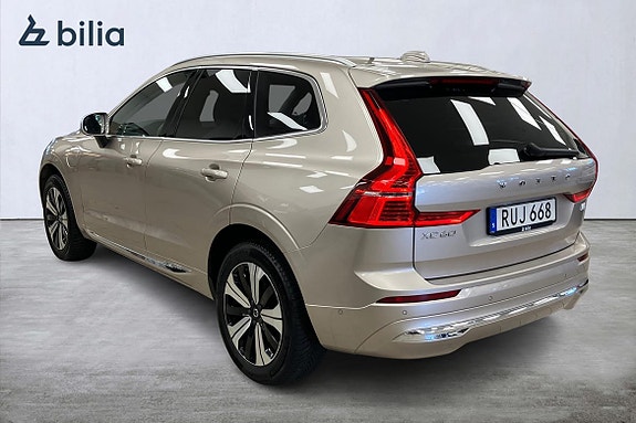 Volvo XC60 2 of 5