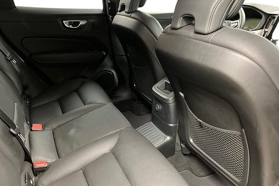 Volvo XC60 9 of 25