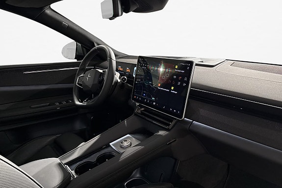Polestar 4 13 of 19