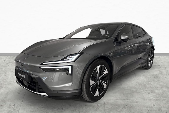 Polestar 4 9 of 19