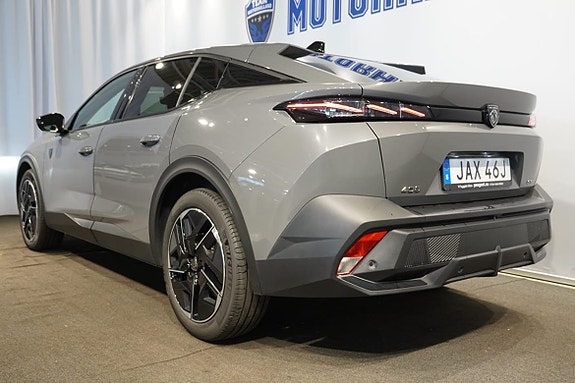 Peugeot 408 3 of 5