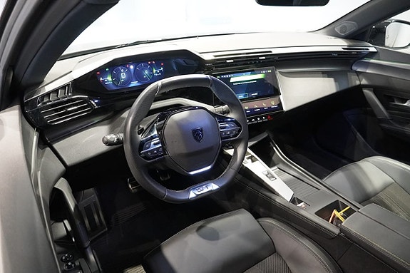 Peugeot 408 4 of 5