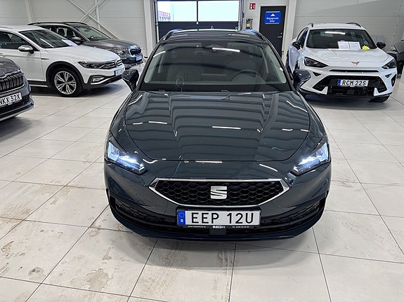 Seat Leon 2 of 5
