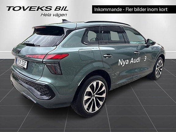 Audi Q3 2 of 5