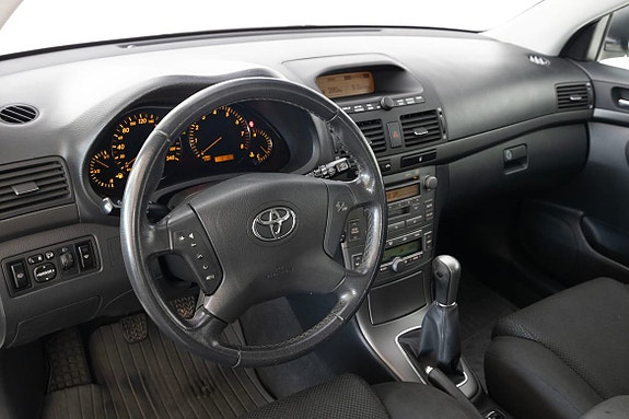Toyota Avensis 18 of 18