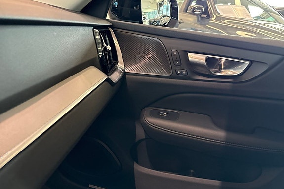 Volvo V60 24 of 30
