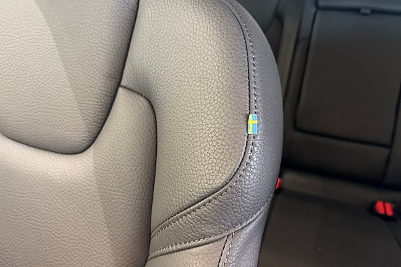 Volvo V60 19 of 30