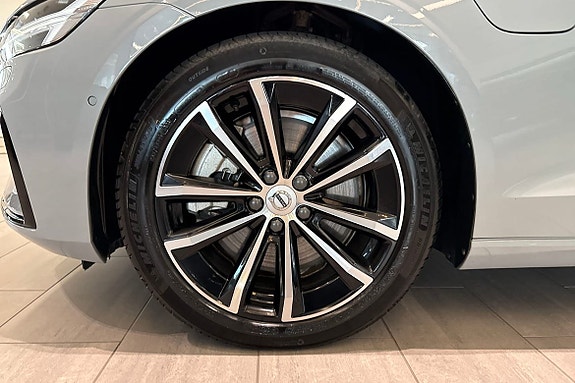 Volvo V60 17 of 30
