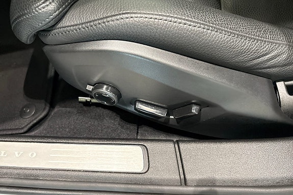 Volvo V60 20 of 30