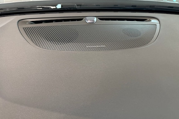 Volvo V60 23 of 30