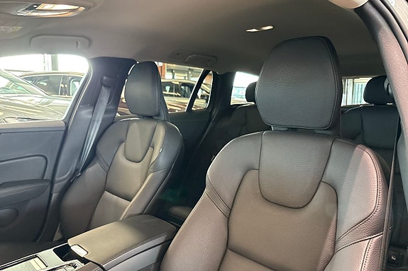 Volvo V60 18 of 30