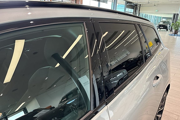 Volvo V60 14 of 30